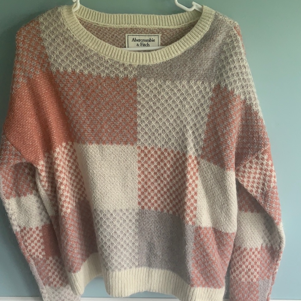 Patterned sweater made by Abercrombie!